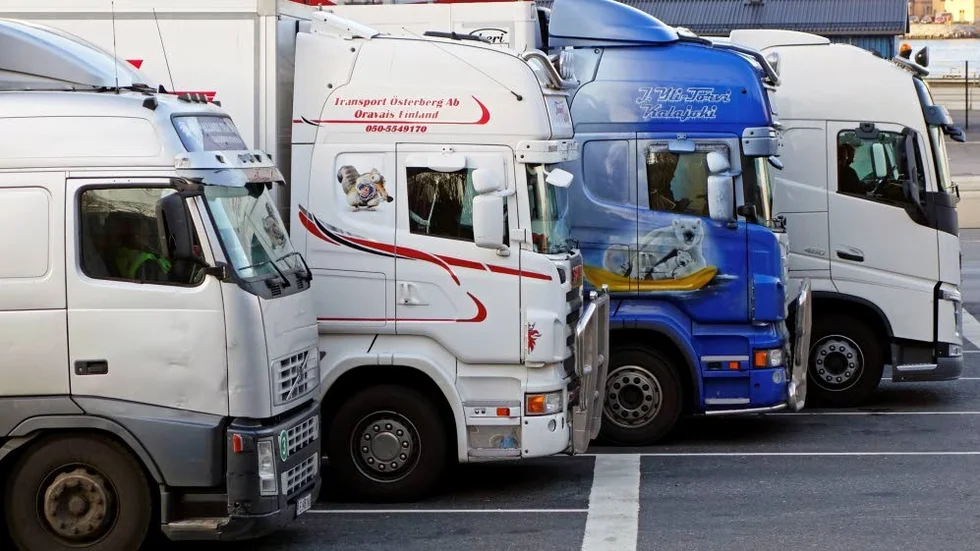 Transporter. Genom att företagare går samman vid inköp kan transporternas miljöpåverkan minskas.