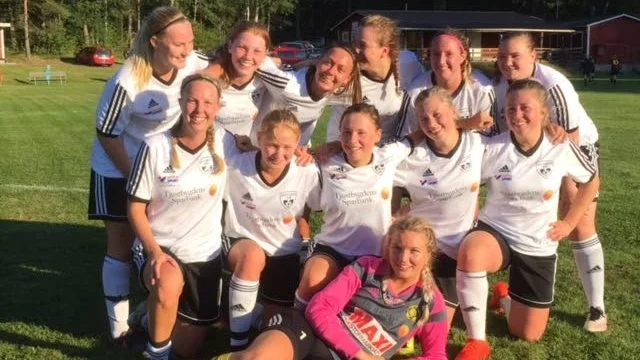 Vinnare. Västervik var glada efter segern borta mot Krokstorp.