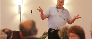 Bjöd in till debatt – men ingen kom