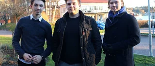 Unga fixar ljuset till nyårsvandringen