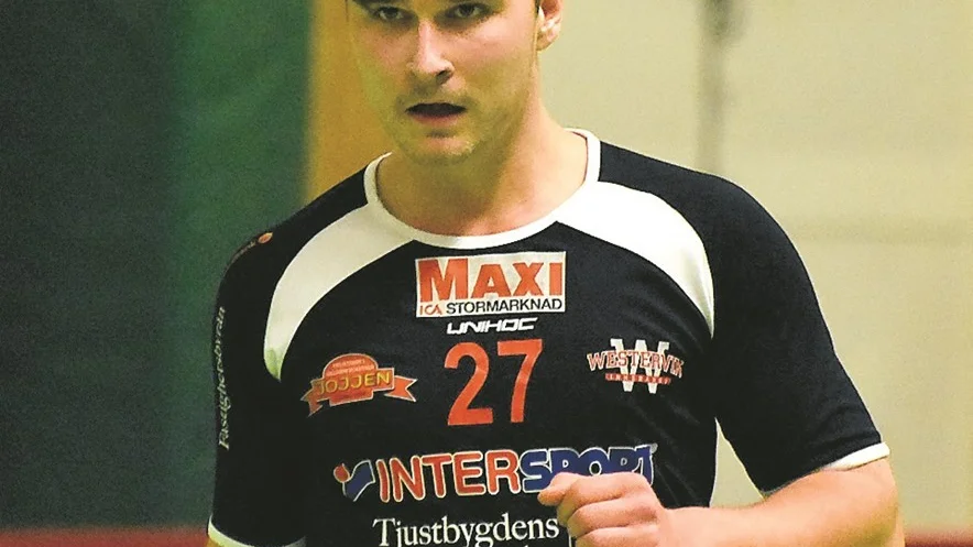 Philip Svahn gjorde hattrick när WIBK föll stort mot Nässjö.