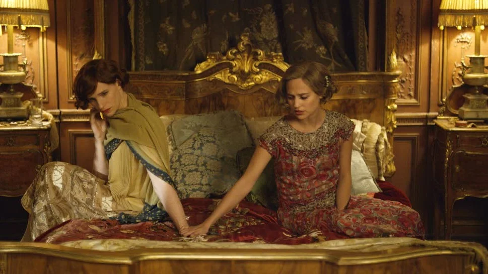 Oscarsnominerad duo. Eddie Redmayne som Lili Elbe och Alicia Vikander som Gerda Wegener i kärleksdramat "The danish girl".