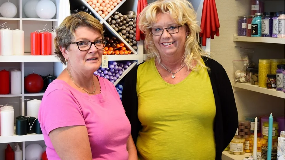 Karin Edestedt och Ulla-Karin är nya ägare till interiörbutiken Frideborg i Kisa. Foto: Morgan Karlsson