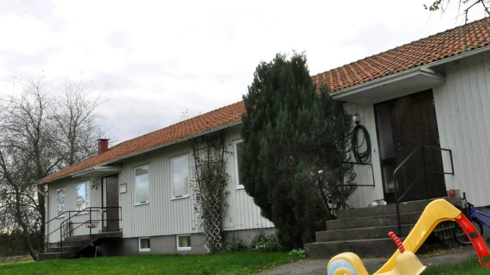 Ingen bra bostad. Flerfamiljshusen på Dackevändan i Blackstad är inte tjänliga som bostäder.