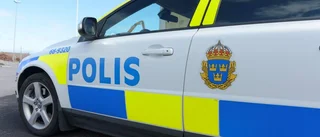 Bil smet från olycksplats