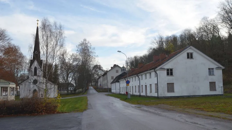 Värdefull miljö. Övre Stenhuset, till höger i bild, är en del i bruksmiljön i Överum.