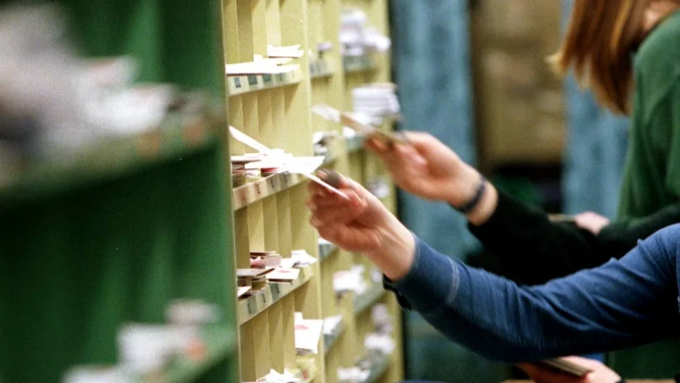 MISSTÄNKT. Posten slog larm om misstänkt post. Åklagare fick vara med och öppna.