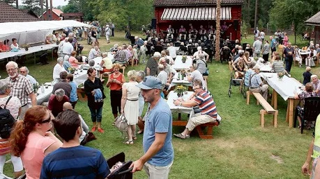 Cirka 1000 personer tillbringade tid på Rumskulladagen.