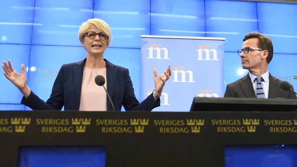 Reformvilja. Både Moderaterna och Alliansen i sin helhet har mer fokuserade budgetar än regeringen.