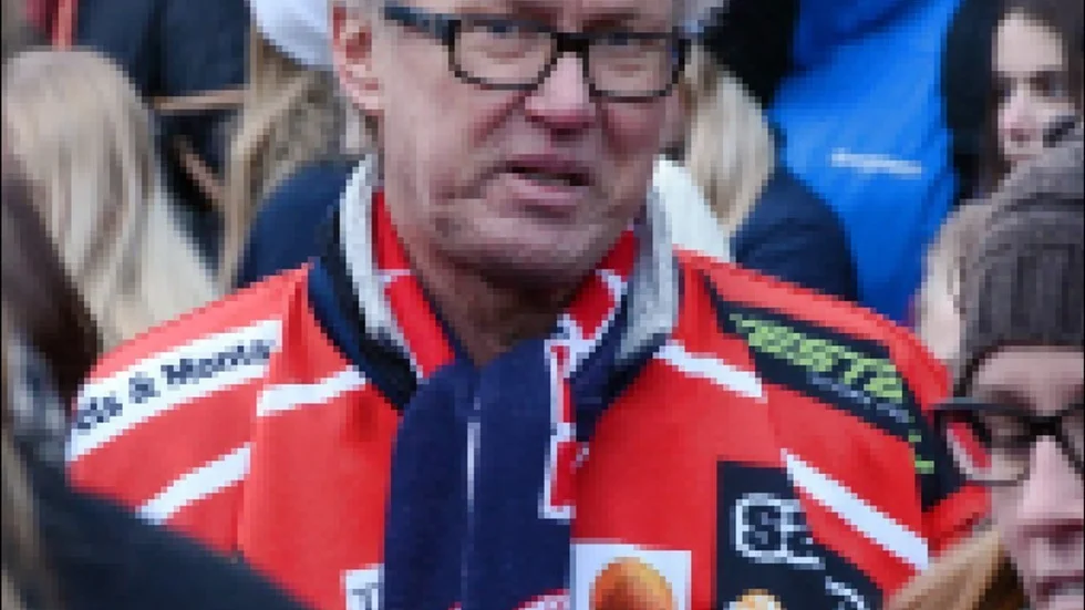 Ordförande Lars Jörbrink låter meddela att Tomas Lind blir sportchef på heltid samt att det kommer bildas ett eller flera aktiebolag för att VIK ska klara sig i Allsvenskan.