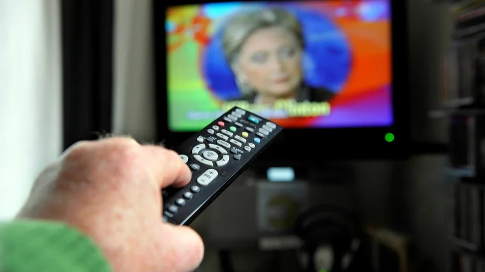 Grannens högljudda tv-tittande fick bägaren att rinna över för den misstänkte 36-åringen.
