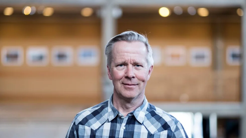 Mats Taaveniku har ställt en egen analys av vad som orsakade väljartappet för Socialdemokraterna i Kiruna. En av anledningarna är, enligt honom, att han inte kunde kliva in och profilera sig i valarbetet.