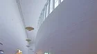 Krökt korridor, högt i tak. Målet var att skapa en annorlunda skolarkitektur när Grafiskt utbildningscenter byggde ut. Bara några få av klassrummen är traditionellt fyrkantiga.