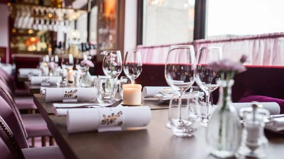 Många företag, bland annat inom restaurangbranschen, lider svårt under pågående coronakris. Svenskt näringsliv Norrbotten kräver krafttag för att så många som möjligt kan återvända till en trygg vardag och ett fungerande näringsliv.