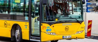 Bussbiljetten blir billigare i januari