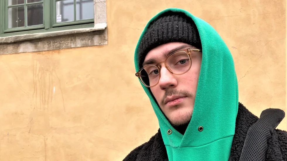 Herman Österdahl, alias Unga Herm, är ett av de tunga namnen på den gotländska hiphop-scenen. På lördag är han en av artisterna på Rock am Ringmuren-galan för Ukraina på Munken.
