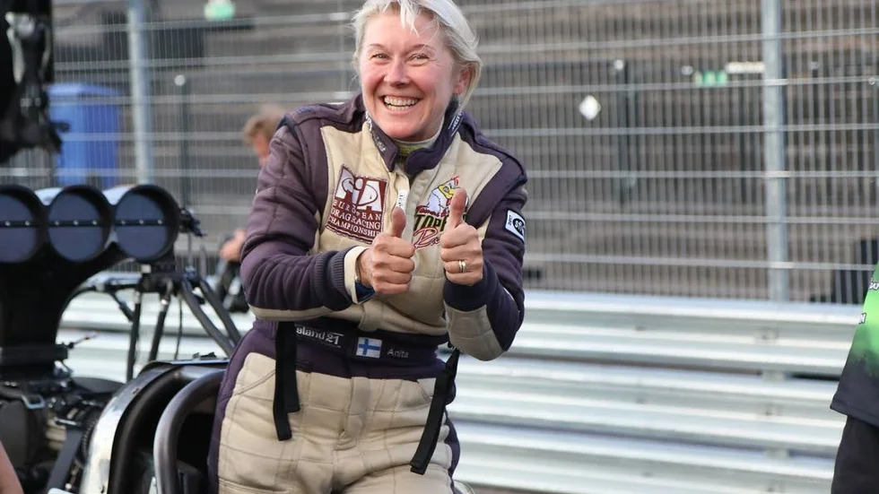Anita Mäkelä tycks trivas på Tierp Arena, men får tufft mostånd i år.