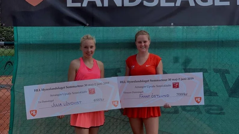 Fanny Östlund, t h, var överlägsen genom hela deltävlingen och slog Julia Lövqvist klart i finalen.