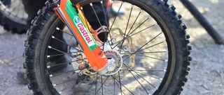 Fördes till sjukhus efter crossolycka