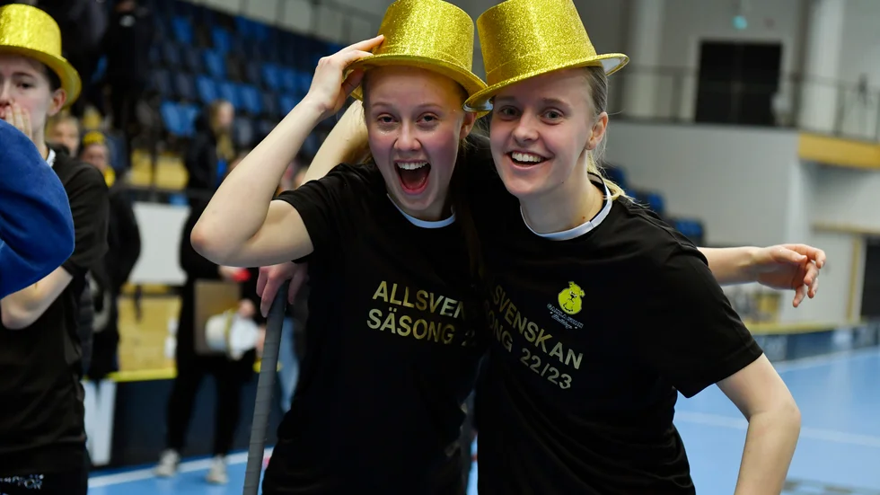 Lina Eriksson, till vänster, får chans i U19-landslaget. 