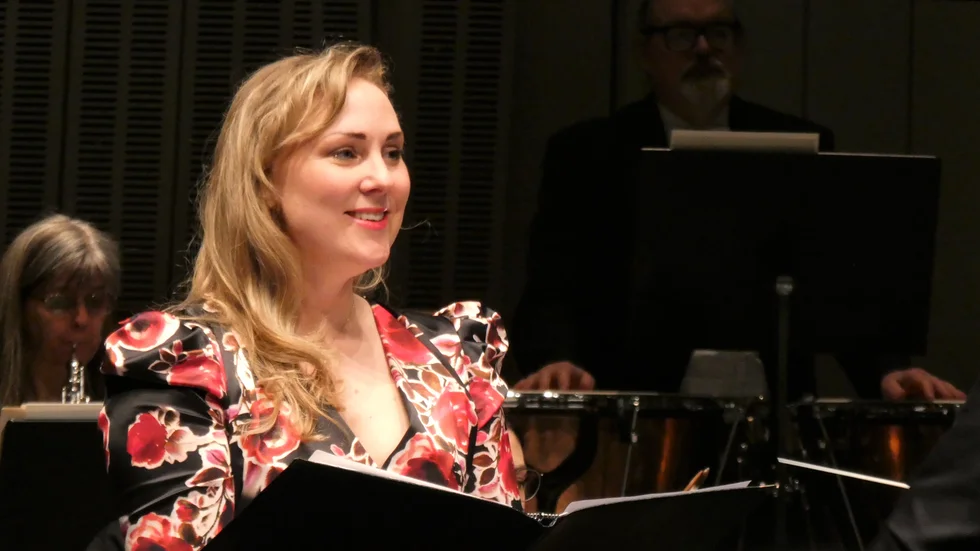 Sofie Asplund lyfte Hugo Alfvéns sånger och briljerade i ett par av Richard Strauss.