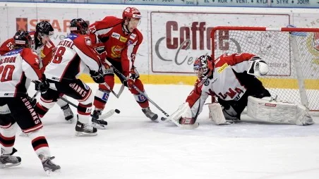 AIS  Malmö IF i Gränbyhallen: 1  0 
AIS nr 23 Andreas Paulsson