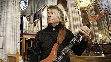 Ingen protesterar längre när elgitarren tar plats i kyrkorummet, enligt Janne­ Schaffer.