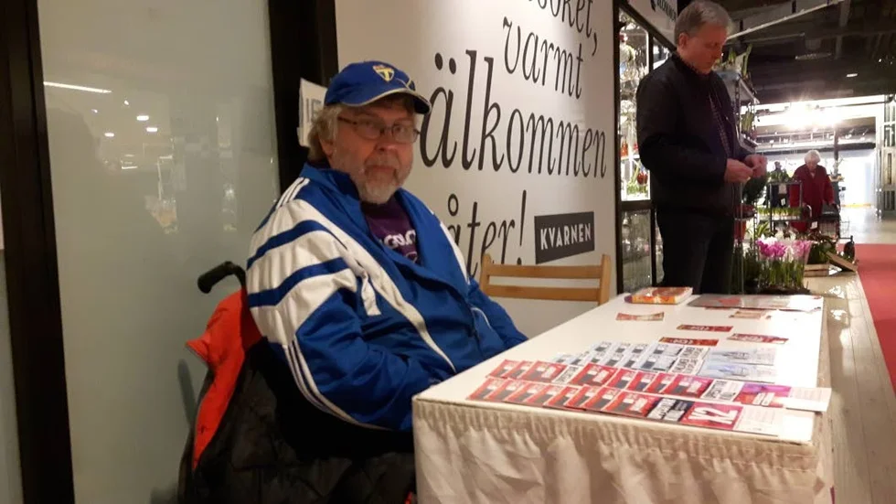 Profil i Kvarnen. Roland Bystedt har sålt bingolotter för IF Thor i 20 år.