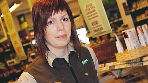Jenni Jonsson på Tempo säger att de ska sälja Kronfågels produkter igen så snart problemet med glasbitarna är löst.