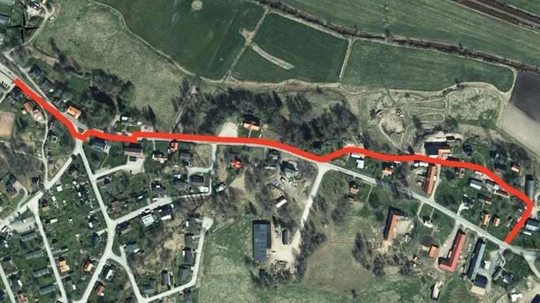 Den här sträckningen är ÖSKs förslag till gång och cykelväg mellan Vena och Främsteby.