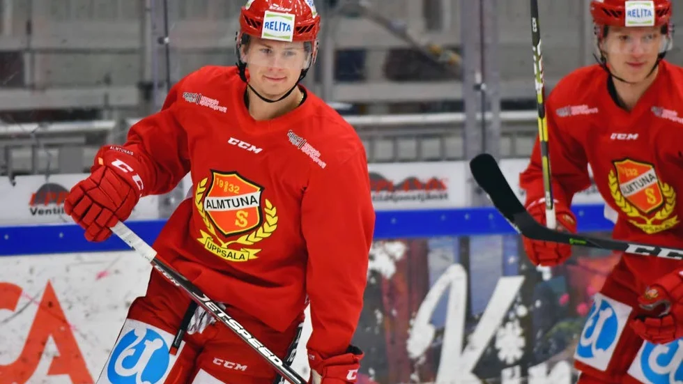 Jacob Ragnarsson har ännu inte fått se nåt av sina skott gå i nät den här säsongen. Nu hoppas han att målen ska komma under den viktiga slutdelen.