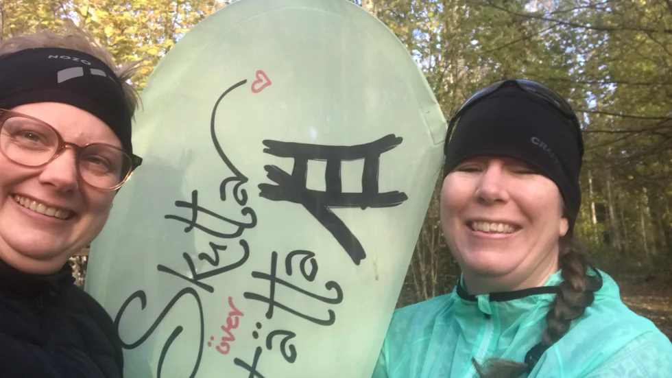 Anna Andersson och Susanne Saxvold arrangerar "Glädjejogg" som är en träningsform där alla är välkomna och kan träna efter sina förutsättningar.