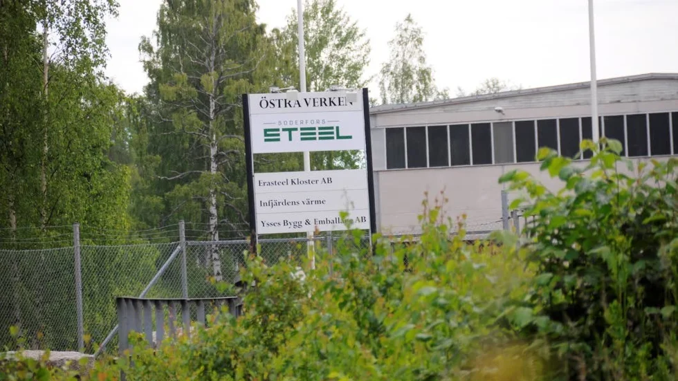 Söderfors Steel får kritik av Arbetsmiljöverket  för sin kemikaliehantering. Företaget måste nu åtgärda bristerna för att inte få betala ett vite på 50 000 kronor.