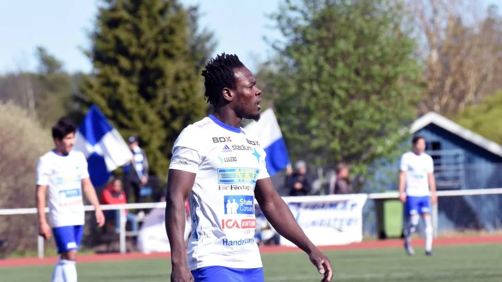 Tetteh Komey har varit en pålitlig målskytt i IFK Luleå. Nu är framtiden oklar.