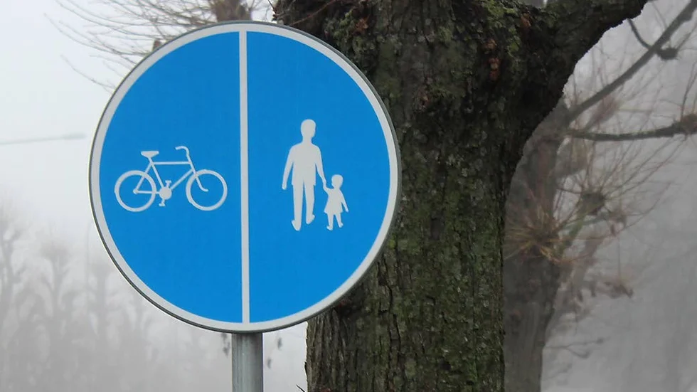 Gång- cykelvägen vid JP Johansssons gata får ny beläggning.