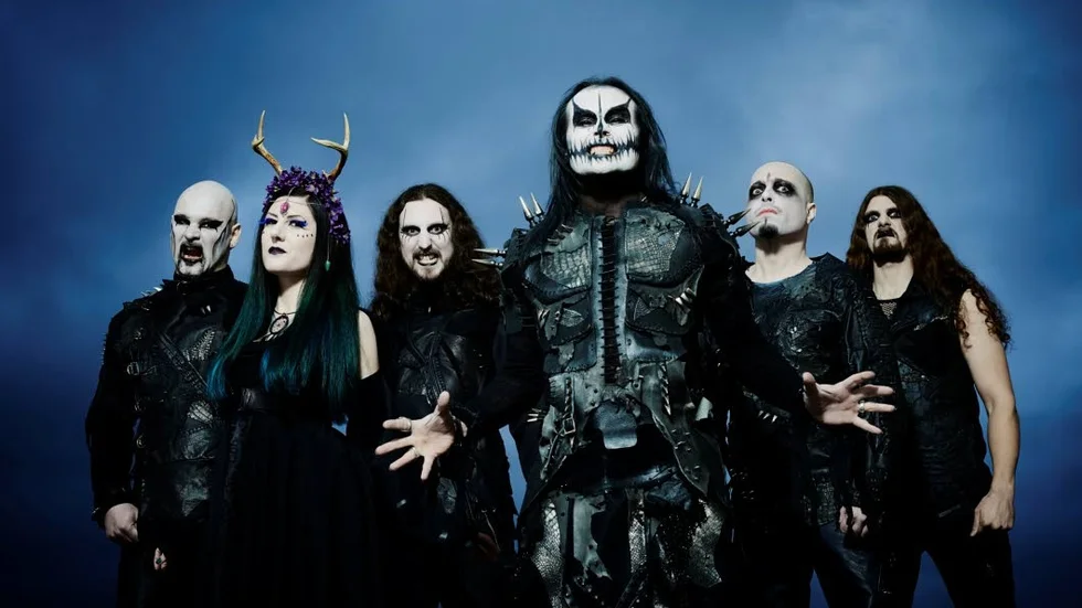 Cradle of Filth får skärpa sig om de ska låta lika hemska som de ser ut.