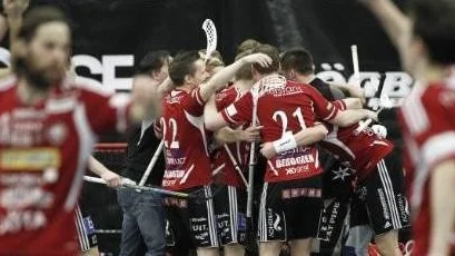 Rödklädda Storvreta är i final igen.