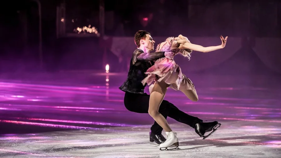Juulia Turkkila och Mathias Versluis under Christmas on Ice 2018