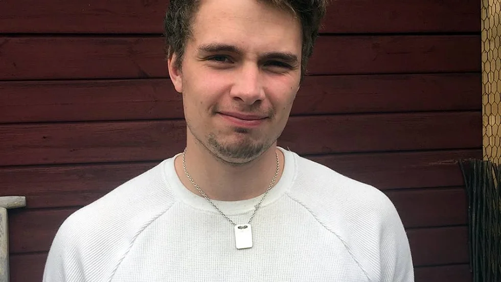 Till ESK. Viktor Ehn är klar för spel i Enköping..