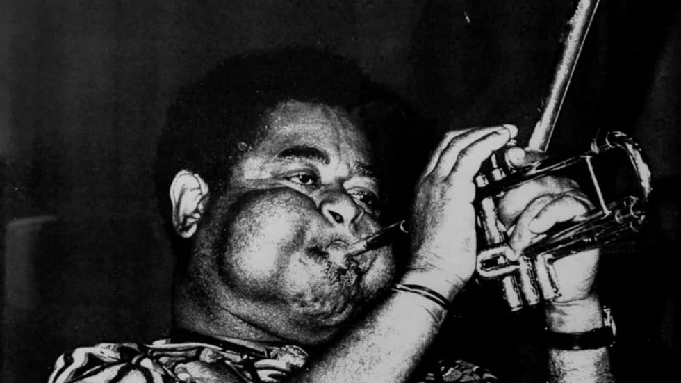 "Dizzy". John Birks "Dizzy" Gillespie,var en amerikansk jazztrumpetare, orkesterledare, sångare och kompositör. 1974 var han i Gamleby.
