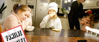Emelie och hennes tjejer fixar familjepusslet – tillsammans: ”Mitt liv med barnen sker inte efter ett exceldokument.” 