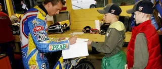 Andreas Jonsson kör med reservhojen