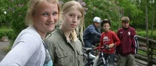 Elever inspirerar varandra att använda  cykelhjälm
