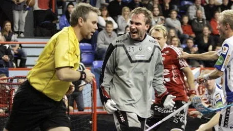 Mikael Karlsson är tillbaka mellan stolparna i Storvreta.