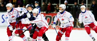 Tränare klar och back vänder hem