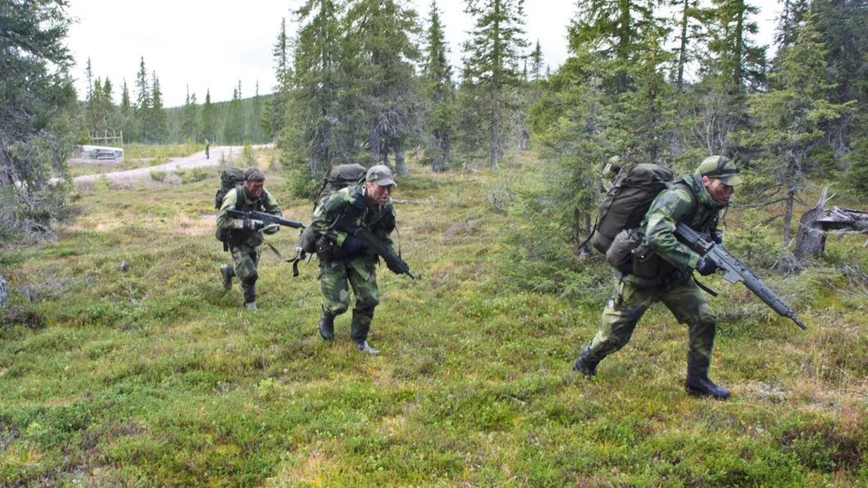 Ny värnplikt. Förslaget från regeringen skulle innebära en möjlighet att fylla ut leden med pliktskyldiga soldater om tillräckligt många frivilliga inte anmäler sig.