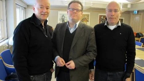 Mats Weström, chefsläkare Primärvården, Anders Öhlund, säkerhetschef, och Håkan Hällgren, länschef Akutskjukvården, medverkade vid en presskonferens som Norrbottens läns landsting anordnade på torsdagen med anledning av vulkanutbrottet på Island.