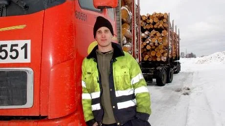 KRITISK. Jonas Sandström är kritisk till hur vissa vägar ser ut idag. Han nämner bland annat E 4 mellan Luleå och Piteå.