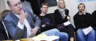 Upprörda röster om flyttplaner
