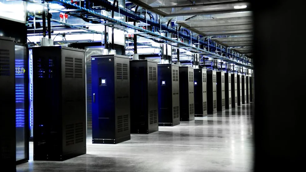 Serverhall. Harads satsar på att få en serverhall till byn. Fast många är kallade och få utvalda.